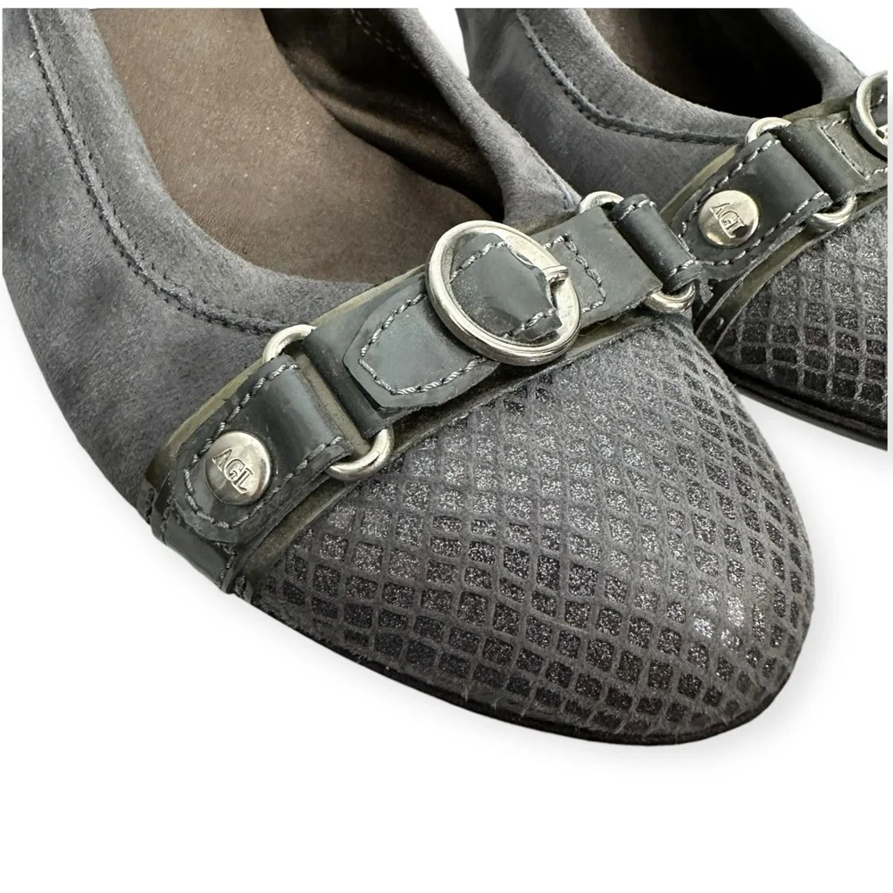 AGL Attilio Giusti Leombruni Slate Wedge Pump Size 38 US 8
